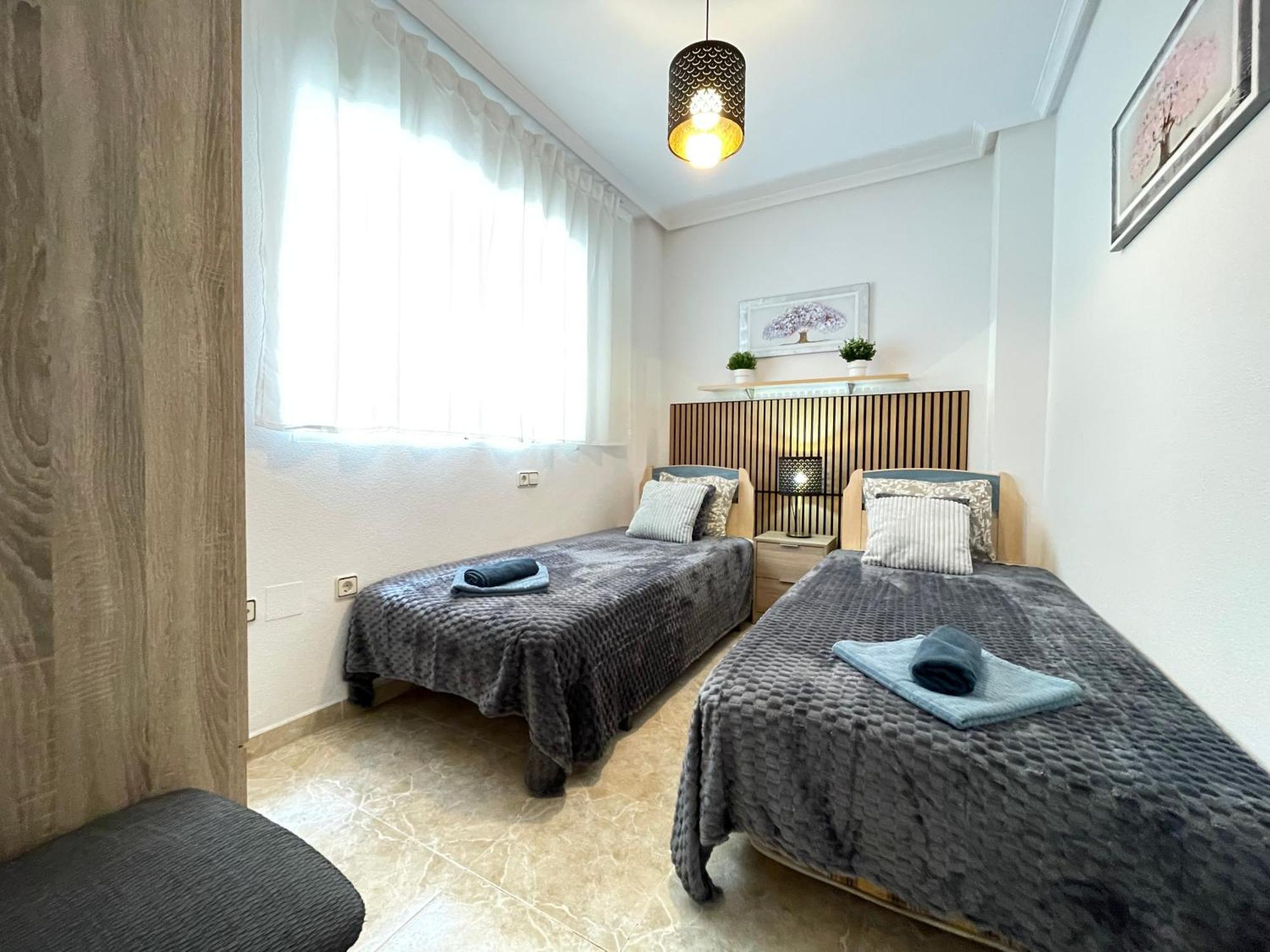 Superior La Playa! 3 Bedrooms! 2 Baths! Air Condition! Side Sea View! トレビエハ エクステリア 写真